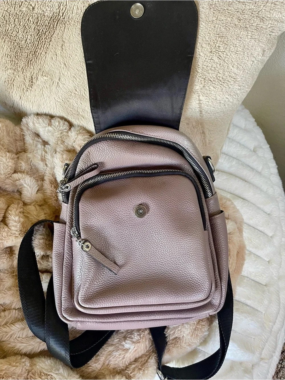 N/A stylish women